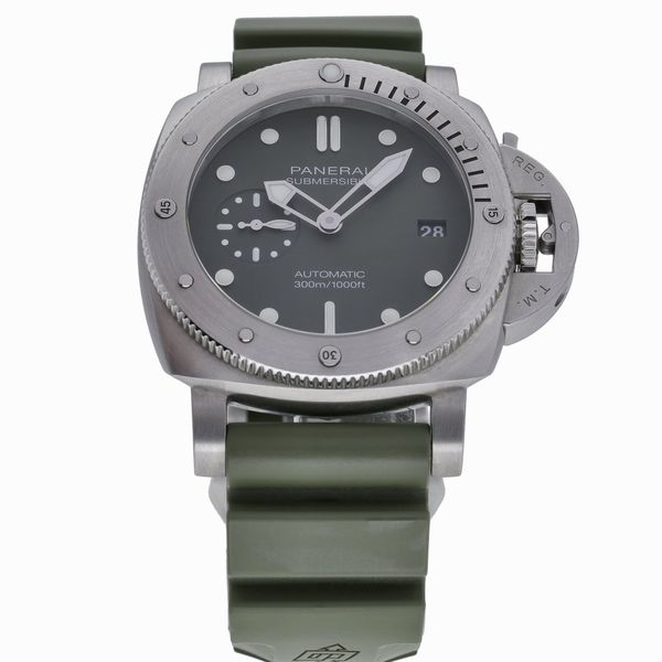 Panerai Submersible PAM01055